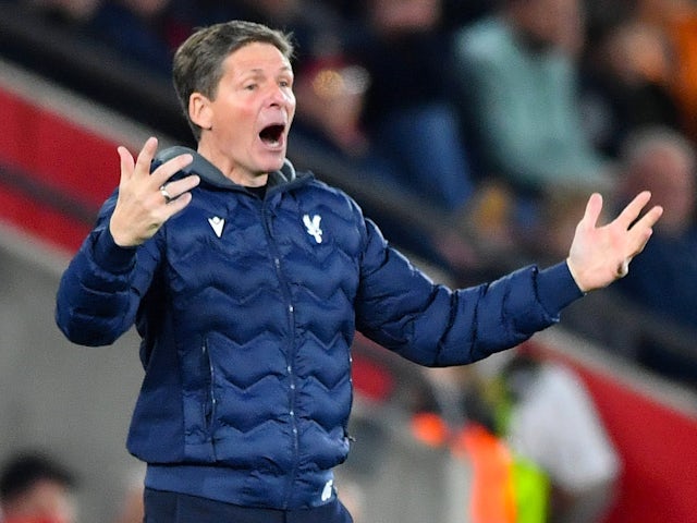 Le manager de Crystal Palace, Oliver Glasner, réagit le 2 avril 2025