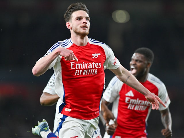 Declan Rice célèbre le score pour Arsenal le 8 avril 2025