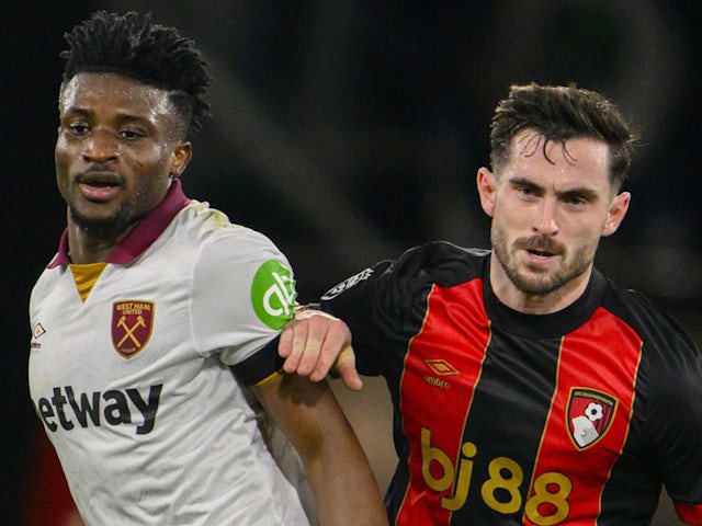 Kudus Mohammed de West Ham United en action avec Lewis Cook de Bournemouth le 16 décembre 2024