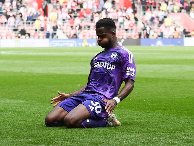 Ryan Sessegnon marque et célèbre pour Fulham le 26 avril 2025