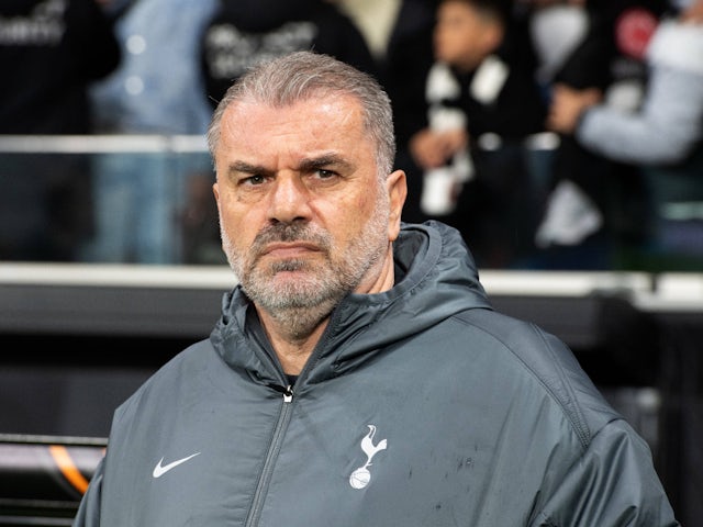 L'entraîneur-chef de Tottenham Hotspur, Ange Postecoglou, illustré le 17 avril 2025