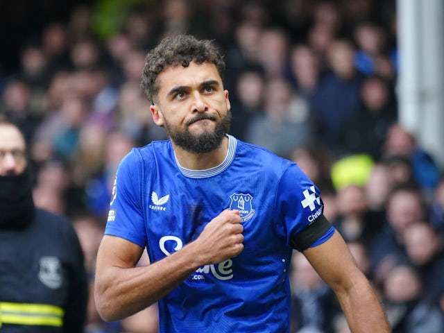 Dominic Calvert-Lewin célèbre le score pour Everton contre Tottenham Hotspur le 19 janvier 2025 Dominic Calvert-Lewin célèbre le score pour Everton contre Tottenham Hotspur le 19 janvier 2025