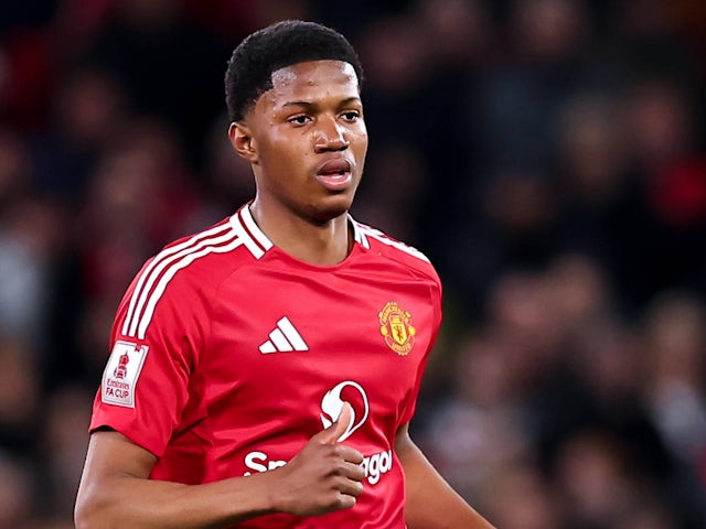 Chido Obi de Manchester United illustré le 2 mars 2025