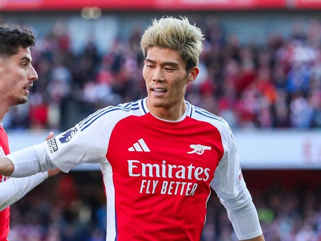 Takehiro Tomiyasu d'Arsenal en action le 5 octobre 2024