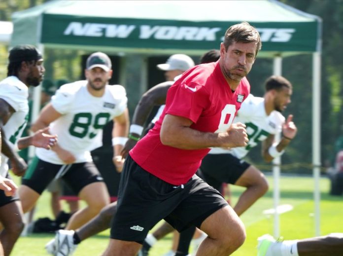 Aaron Rodgers Drops Major Hint Toward Signing with Steelers, Teases 2025 Matchup with Bears