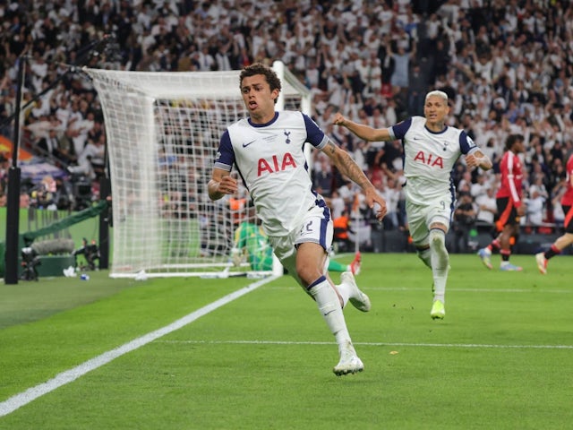 Brennan Johnson célèbre pour Tottenham Hotspur le 21 mai 2025