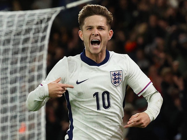James Mcatee célèbre le score pour l'Angleterre des moins de 21 ans le 11 octobre 2024