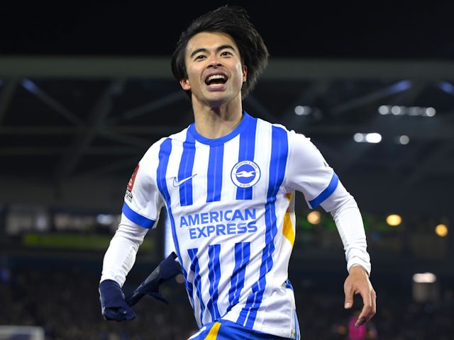 Kaoru Mitoma de Brighton & Hove Albion célèbre le 8 février 2025