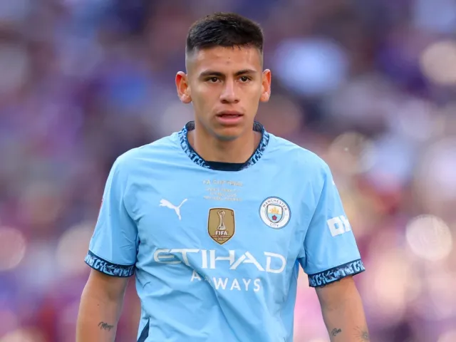 Claudio Echeverri de Manchester City le 17 mai 2025
