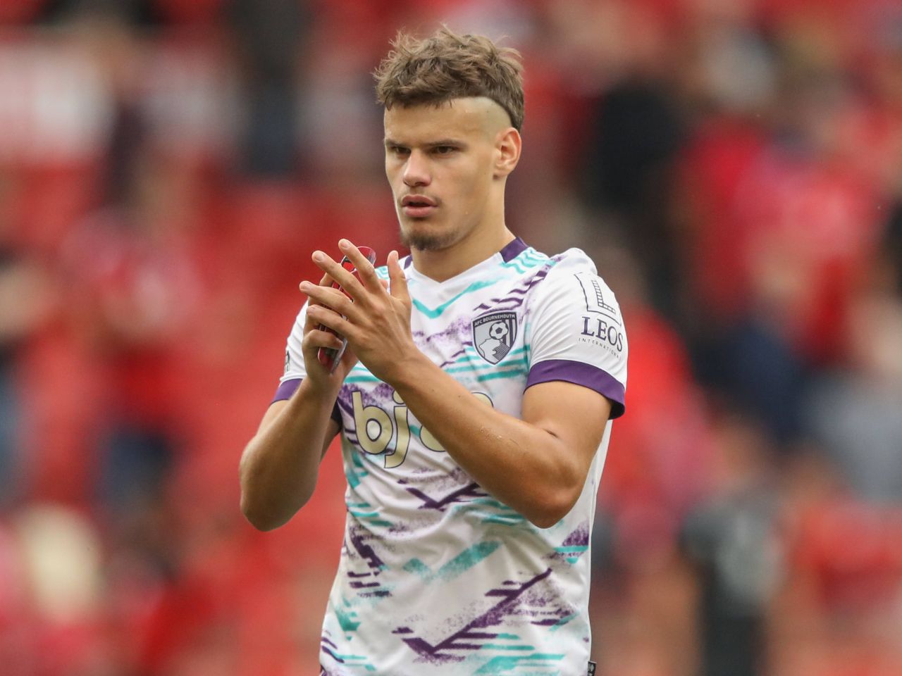 Liverpool Transfer News: Reds devrait tenir `` un autre tour de discussions '' pour le défenseur de la Premier League