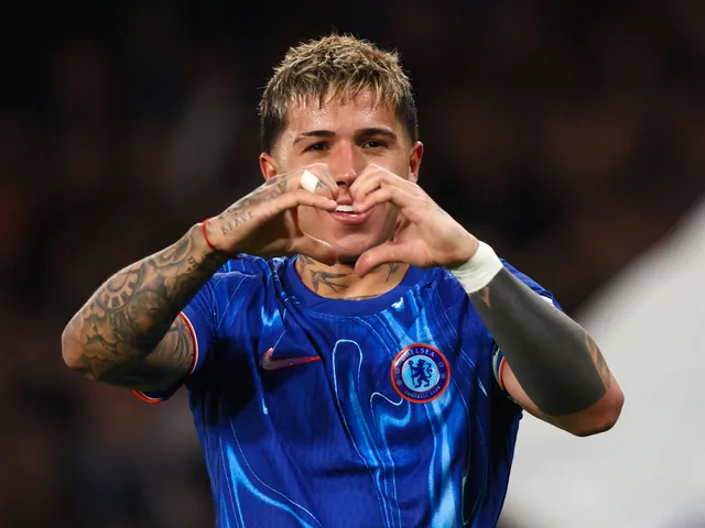 Enzo Fernandez de Chelsea célèbre le 3 avril 2025