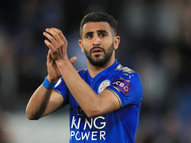 Riyad Mahrez en action pour Leicester City le 9 mai 2018