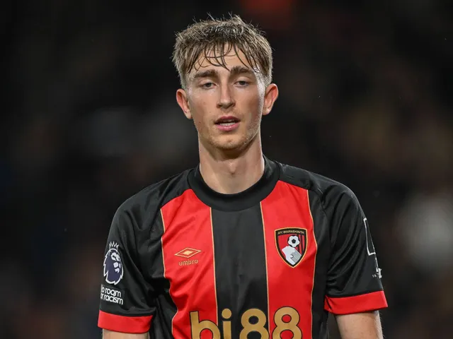 Dean Huijsen de Bournemouth en action le 14 avril 2025