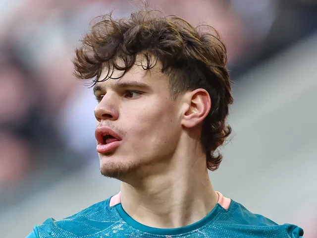 Le coéquipier de Bournemouth de Milos Kerkez fait une prédiction de transfert de Liverpool