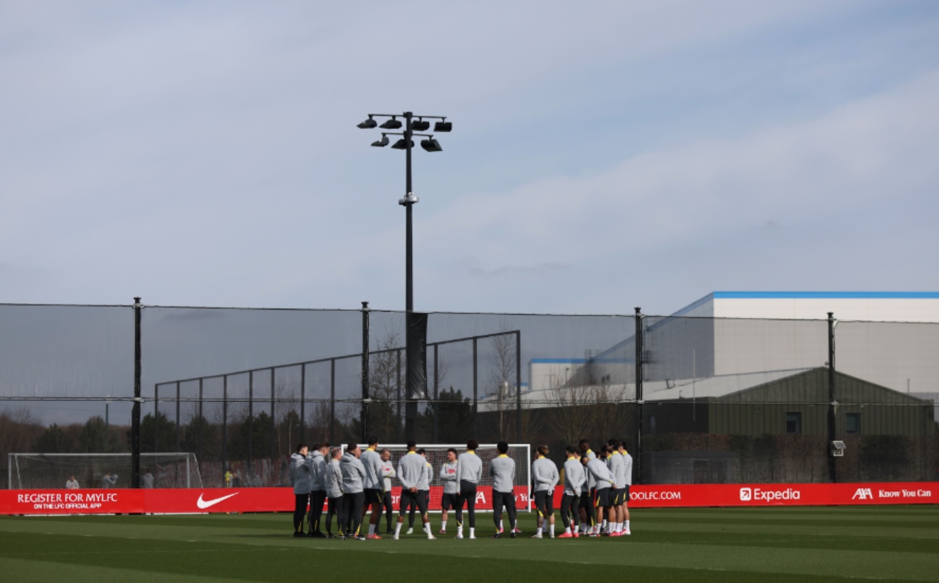 Liverpool envisage de se réconcilier pour l'entraînement de pré-saison mardi après la mort de Diogo Jota