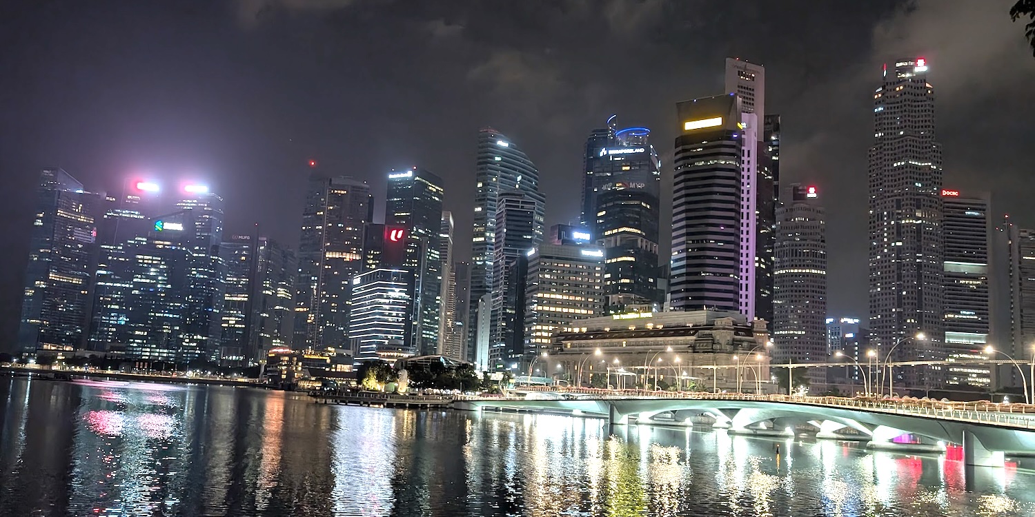 Bonjour de Singapour: Big Vik Progress enfin