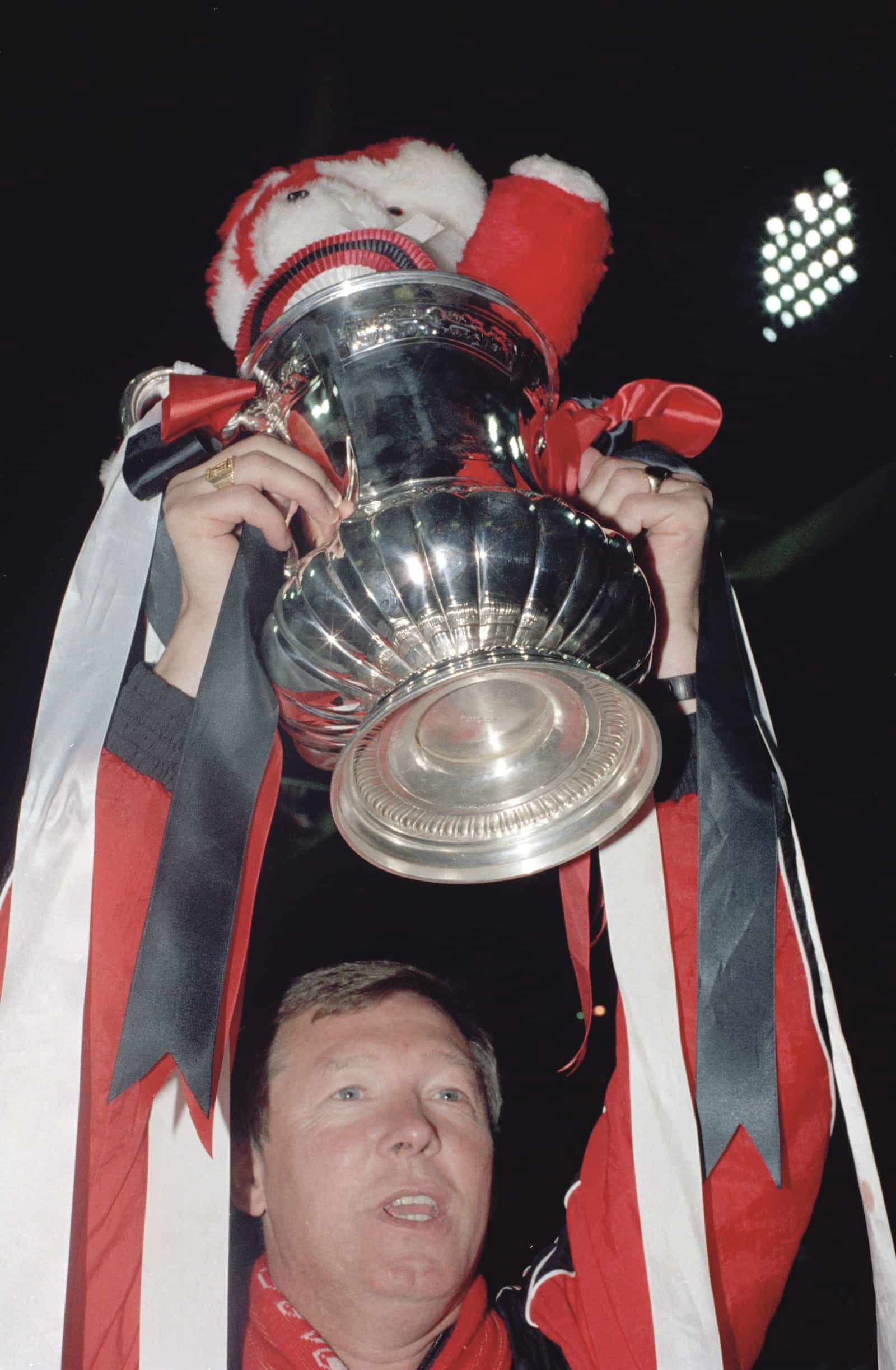 Edgar Davids révèle un appel téléphonique de transfert avec Sir Alex Ferguson dans les années 1990 - Man United News and Transfer News