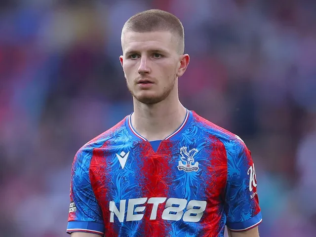 Adam Wharton de Crystal Palace le 26 avril 2025