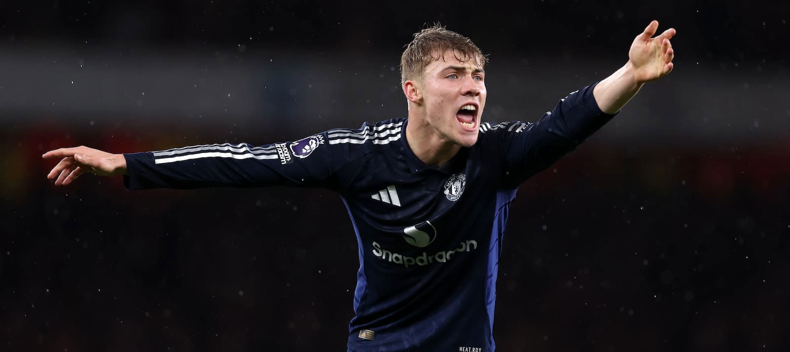 Roma prêt à secouer Hojlund Transfer Race - Man United News and Transfer News