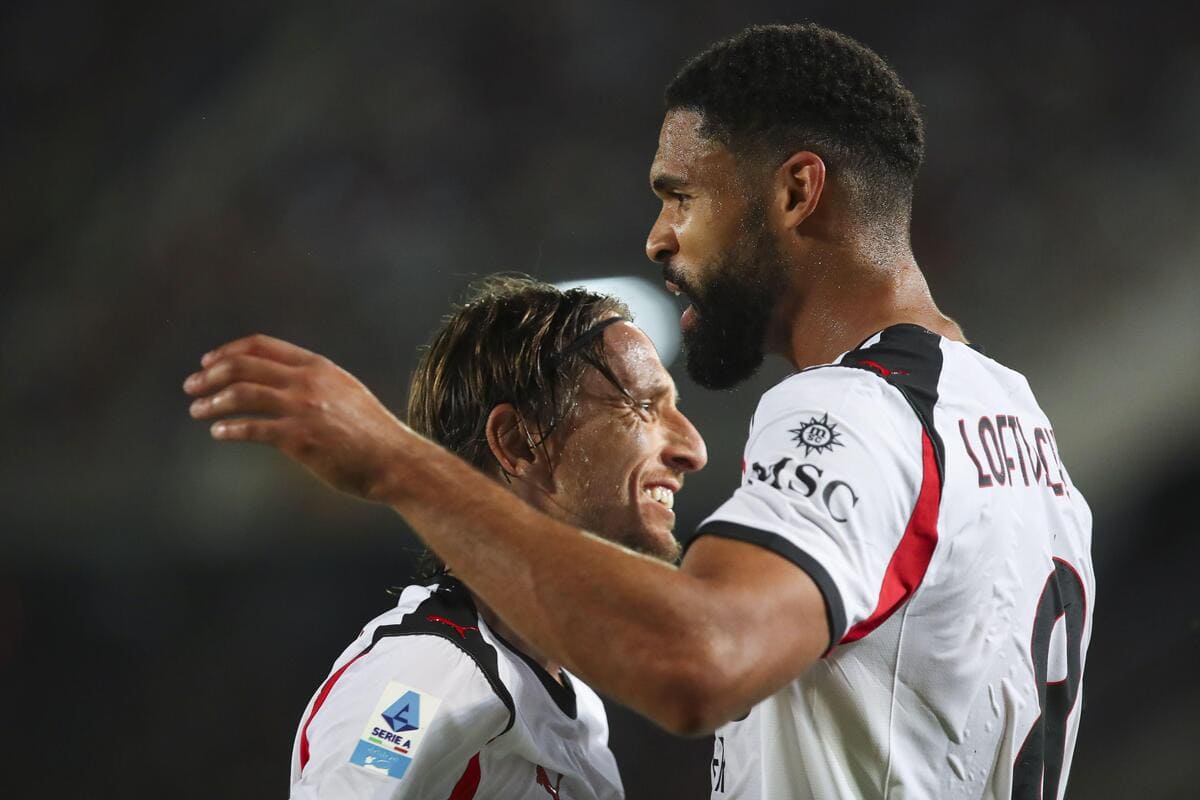 Allegri revendique la première victoire dans le deuxième sort de l'AC Milan, St. Pauli Win Hamburg Derby