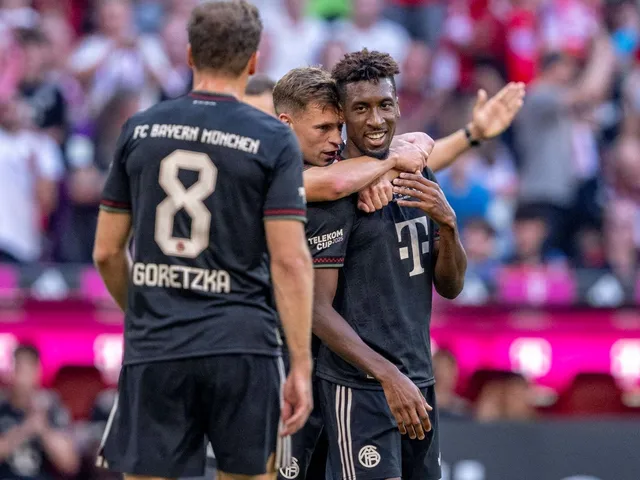 Kingsley Coman marque et célèbre le Bayern Munich le 7 août 2025