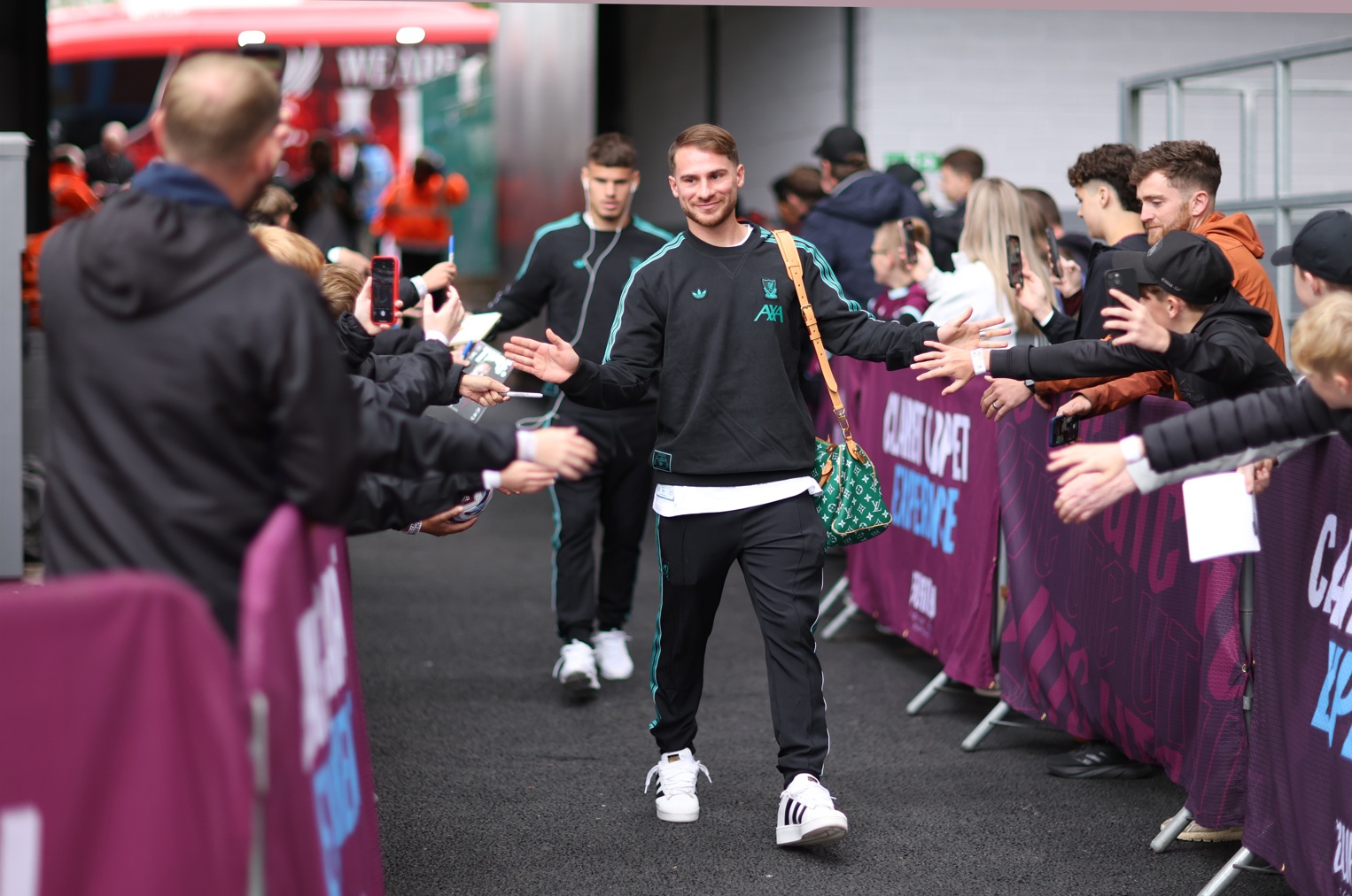 Alexis Mac Allister ne semblait pas trop gravement blessé malgré le départ à la mi-temps à Turf Moor