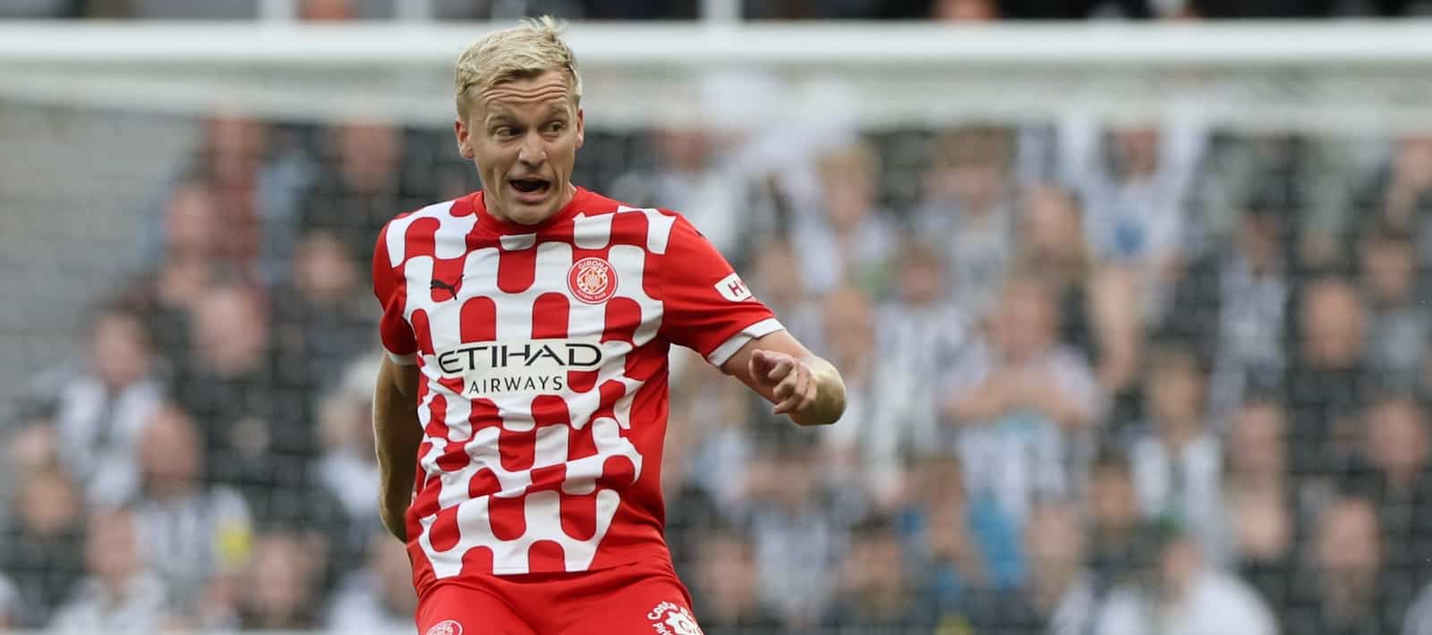 DONNY VAN DE BEEK: GIRONA STINT de l'ex-Man United Star a traité le nouveau revers majeur - Man United News and Transfer News