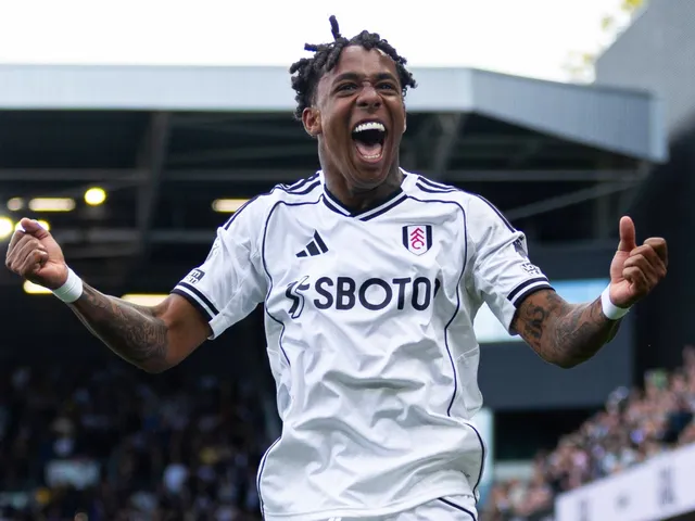 Kevin de Fulham célèbre le 13 septembre 2025