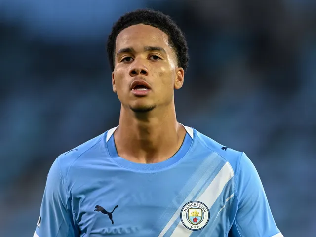 Divine Mukasa de Manchester City le 22 août 2025