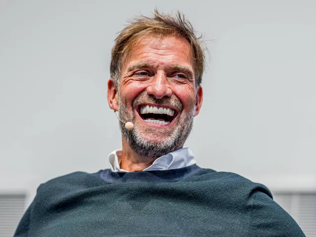 Jurgen Klopp: L'ancien patron de Liverpool fait un coup de balayage à Man United après avoir confirmé la position sur le retour managérial