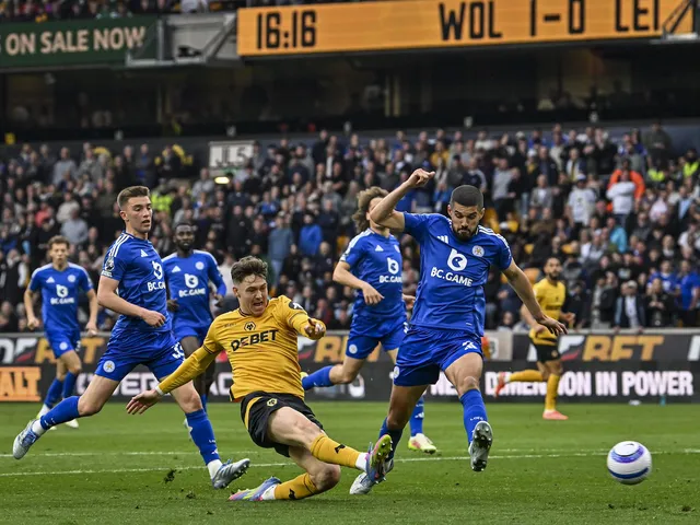 Jorgen Strand Larsen fait 2-0 à Wolverhampton Wanderers le 26 avril 2025
