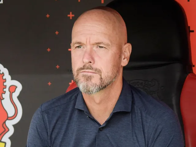 Entraîneur du Bayer Leverkusen Erik ten Hag lors du match de son équipe contre Hoffenheim, le 23 août 2025