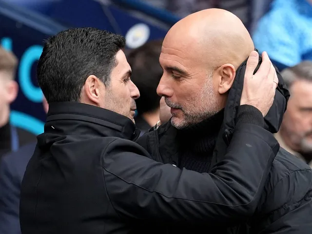 Le manager de Manchester City, Pep Guardiola, et le manager d'Arsenal, Mikel Arteta, s'expriment en mars 2024.