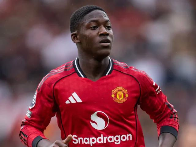 Kobbie Mainoo de Manchester United le 30 août 2025