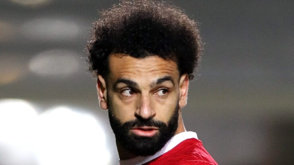 Mohamed Salah joue au football pour Liverpool