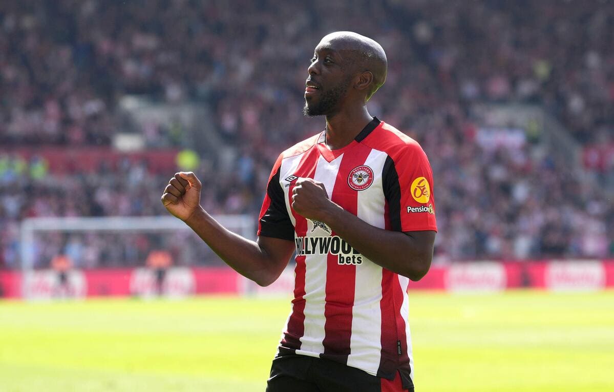 L'attaquant de Newcastle, Wissa, est "plus proche" de faire ses débuts