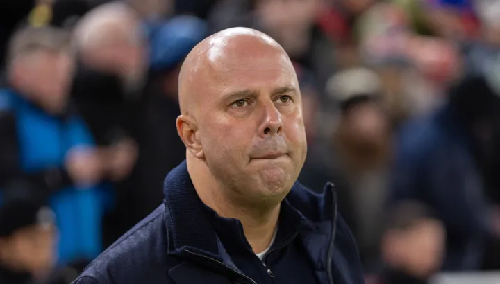 Liverpool news : Arne Slot en contradiction avec la hiérarchie des Reds sur la stratégie de transfert ?