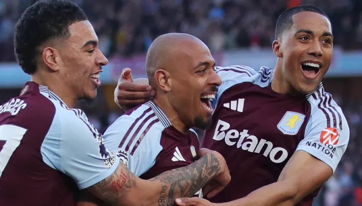 Nouvelles du transfert d'Aston Villa: les géants espagnols se joignent à la course pour Donyell Malen au milieu de l'intérêt de la Serie A