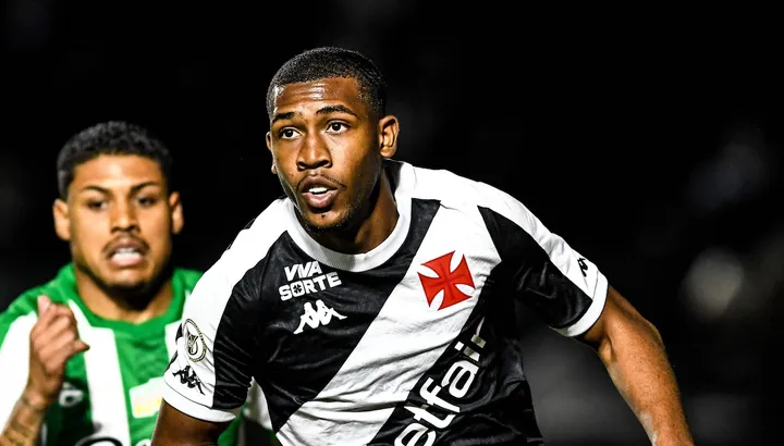 Nouvelles du transfert de Chelsea: « examen médical prévu » alors que les Blues et Barcelone sont battus par un attaquant de 19 ans