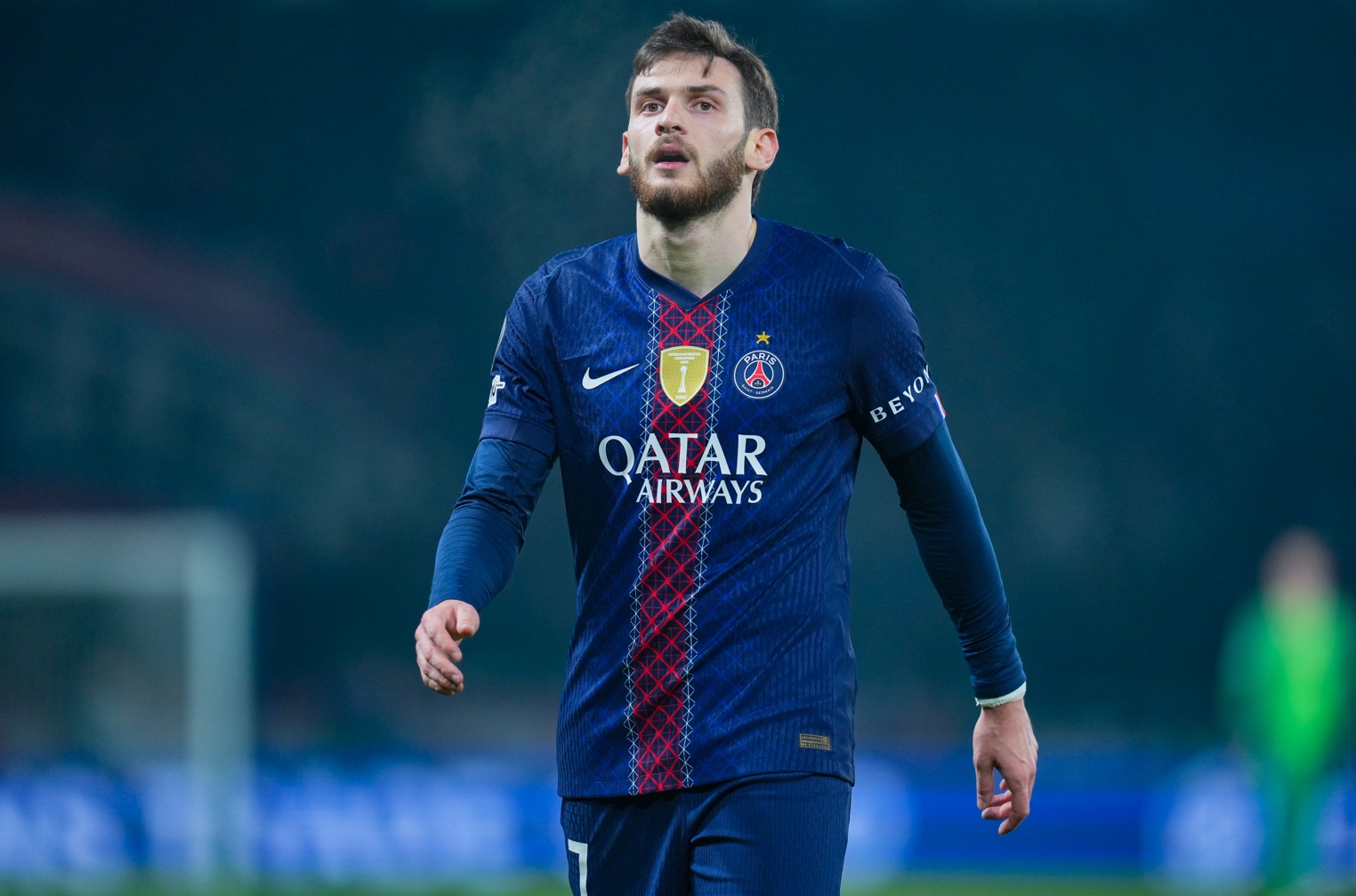 Emile Heskey a nommé Khvicha Kvaratskhelia comme son successeur privilégié de Mo Salah à Liverpool