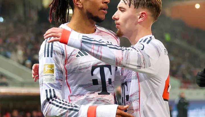 L'attaquant lié à Liverpool va signer un nouveau contrat "aujourd'hui" lors du dernier revers de transfert d'Arne Slot