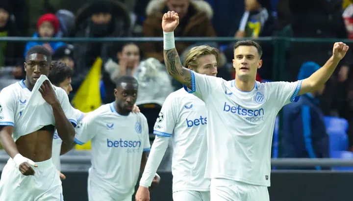 Manchester United, Arsenal et Tottenham Hotspur « se joignent à la course » pour le talentueux milieu de terrain serbe