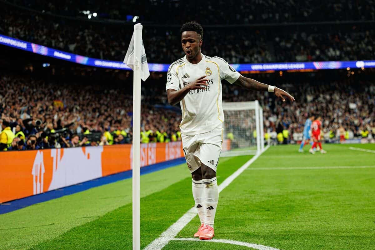 Vinicius Jr a le dernier mot alors que Mourinho regarde depuis le bus de l'équipe