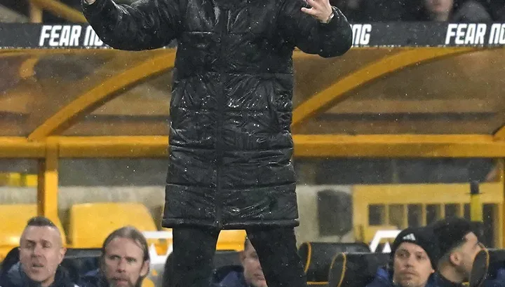 Wolves 2-0 Aston Villa : Unai Emery « félicite » les joueurs malgré une défaite surprise à Molineux