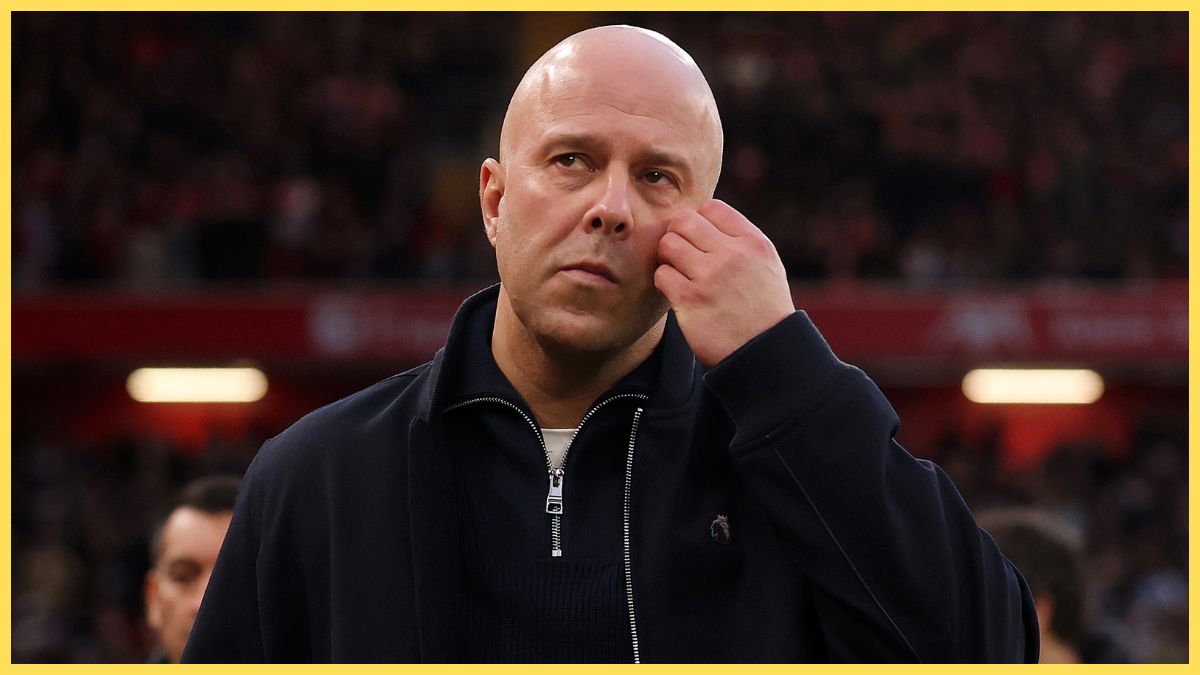 Arne Slot réagit contre Manchester City