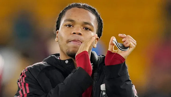 Rio Ngumoha de Liverpool bat un incroyable record de dribble en Premier League lors du match nul contre Tottenham