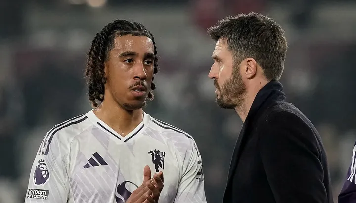 Les nouvelles de l'équipe de Man United pour le choc de Brentford révélées alors que le point sur la blessure de Leny Yoro est publié