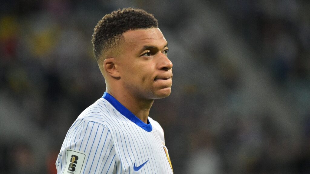 L'attaquant français Kylian Mbappé