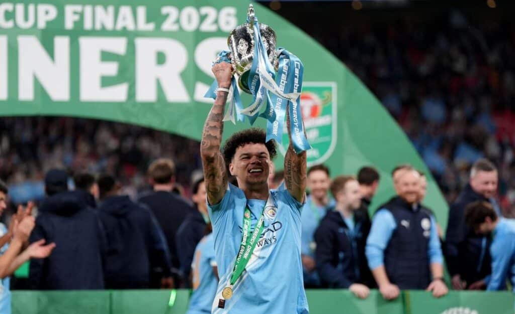 Nico O'Reilly de Manchester City remporte la Coupe EFL.