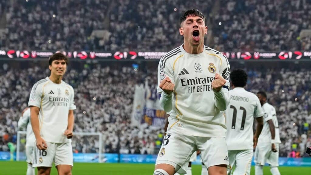 Federico Valverde célèbre son but pour le Real Madrid